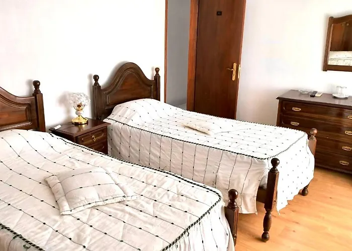 Residencia Beira Baixa בית הארחה 3*